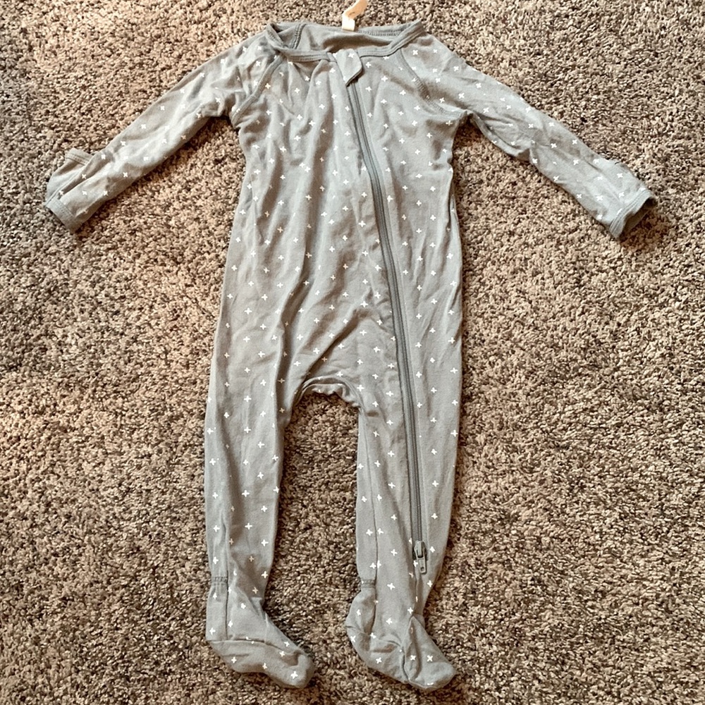 Quincy Mae unisex sleep and play